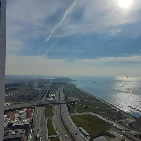 Luxury + Center + Metro + Pool