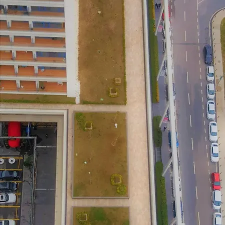 Διαμέρισμα Luxury + Center + Metro + Pool *